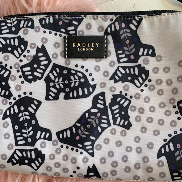 RADLEY LONDON Folk Dog Print Crossbody - Picture 3 of 8